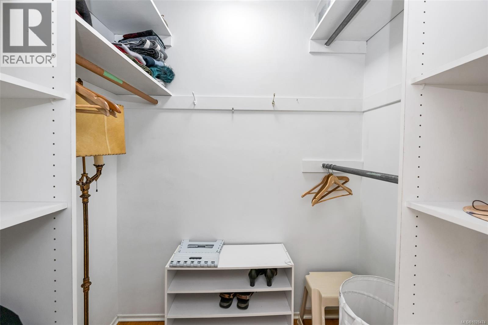 449 Victoria Ave, Oak Bay