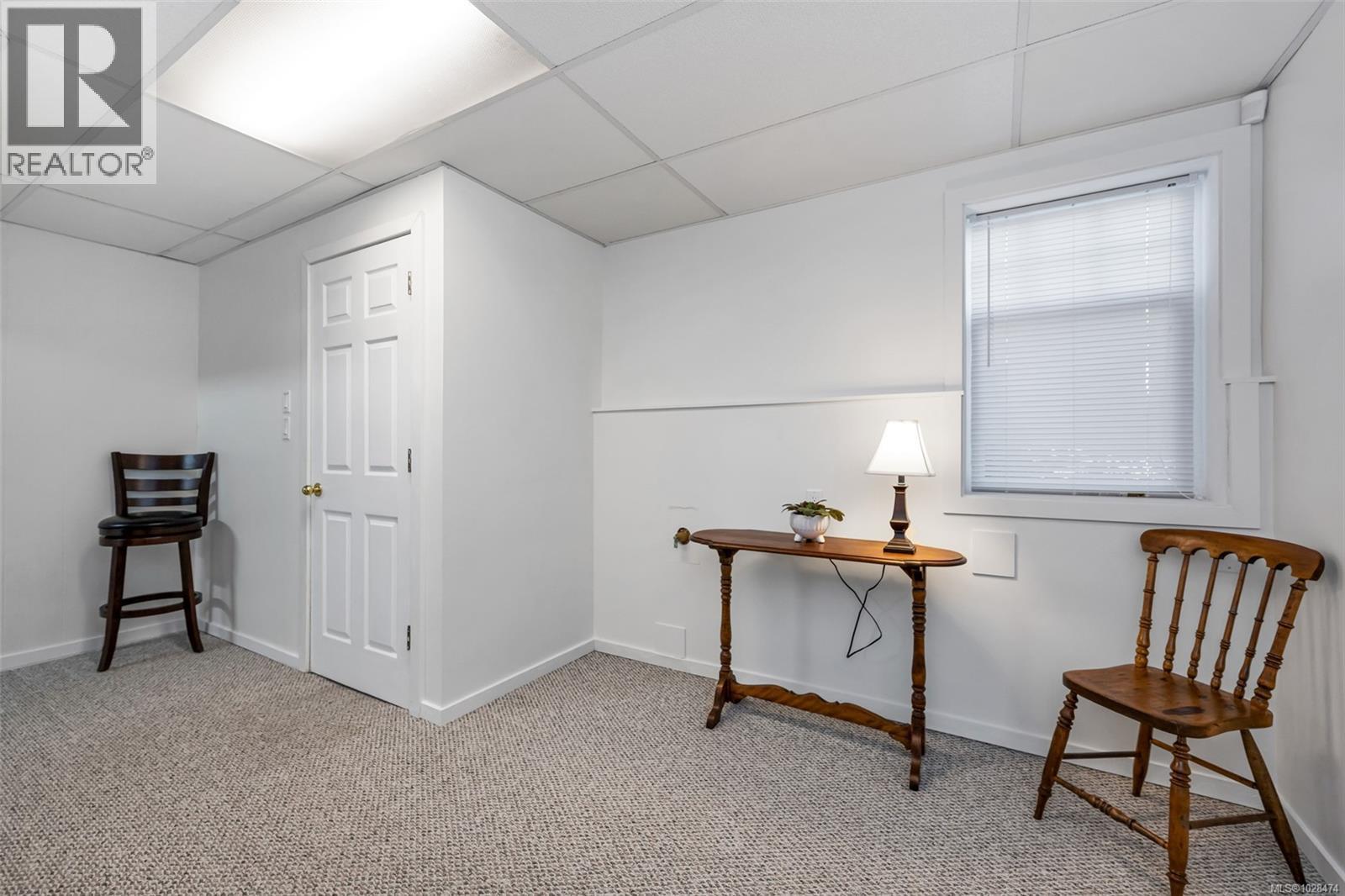 449 Victoria Ave, Oak Bay