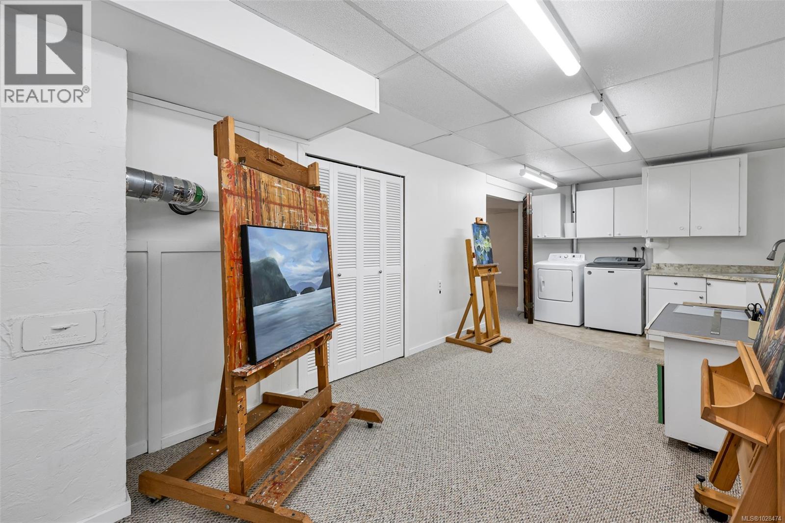 449 Victoria Ave, Oak Bay