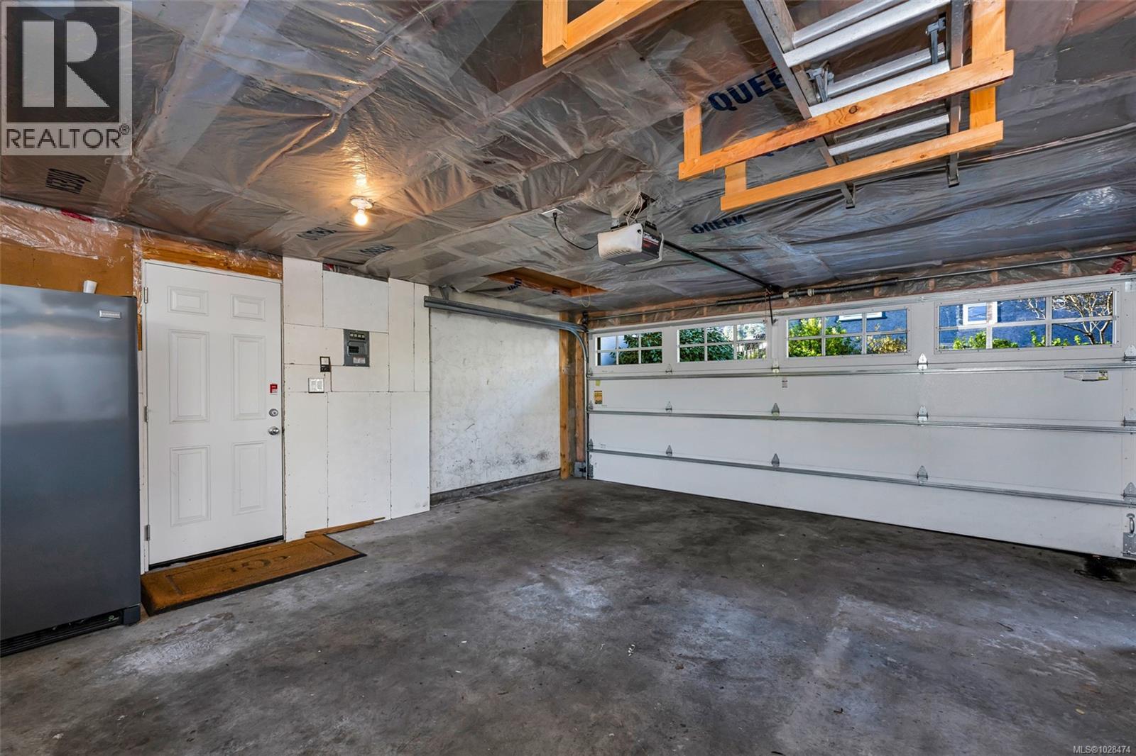 449 Victoria Ave, Oak Bay