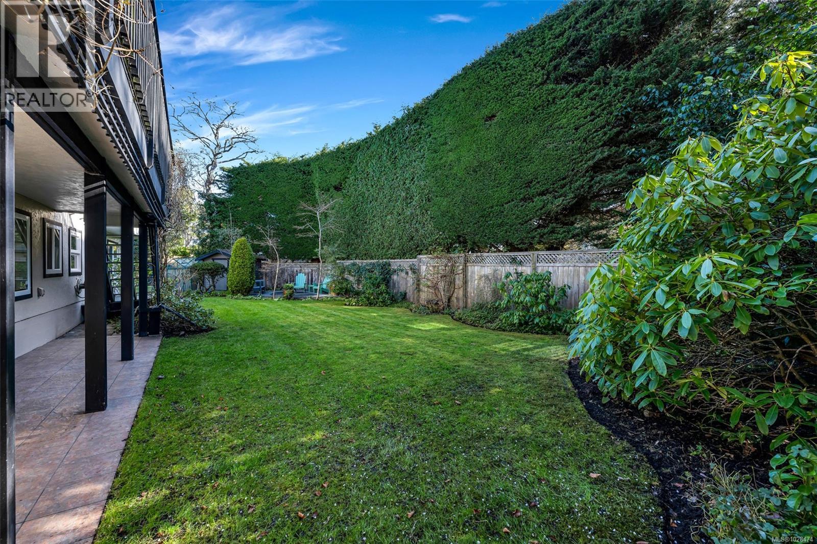 449 Victoria Ave, Oak Bay