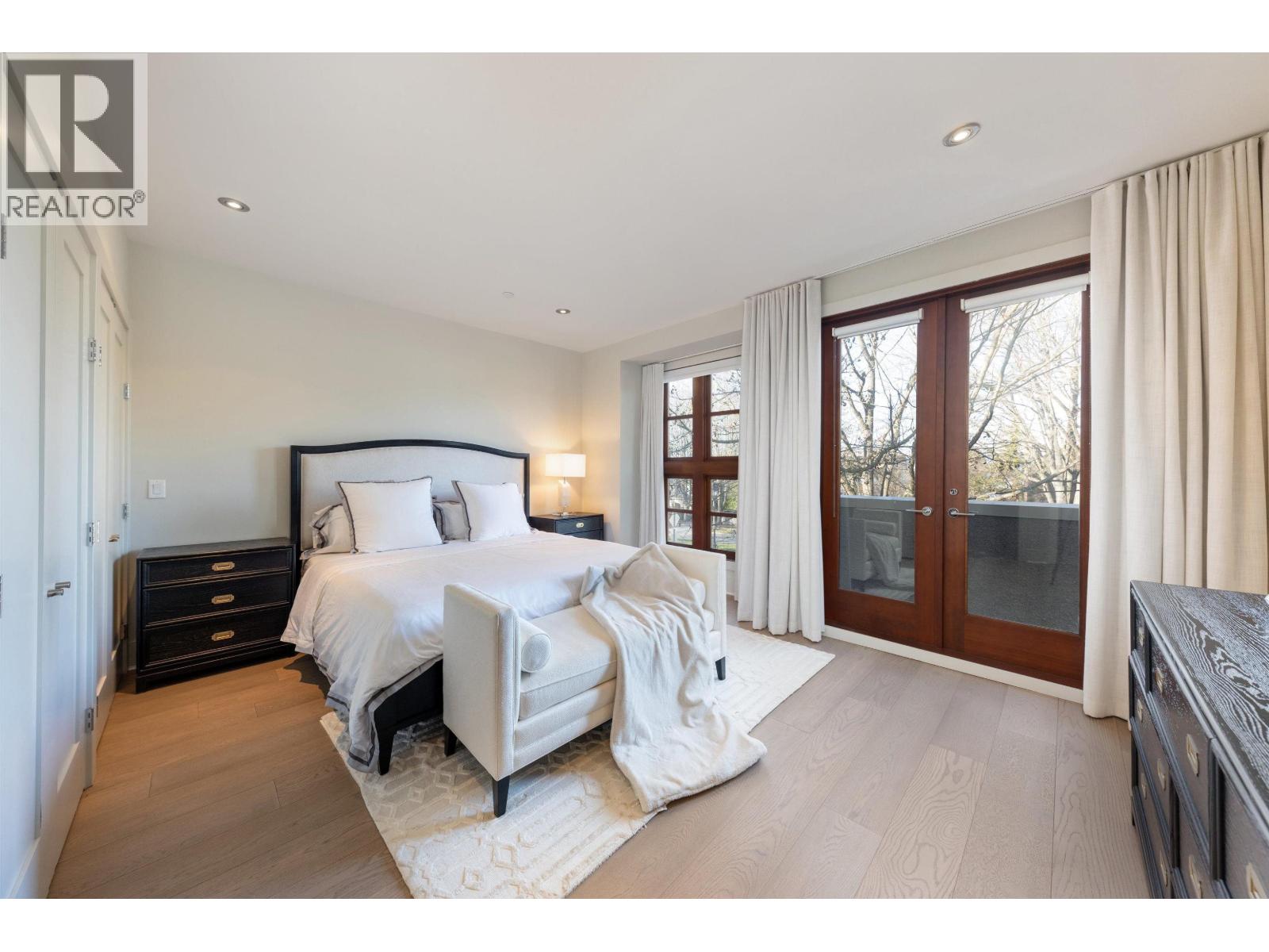 5922 CHANCELLOR BOULEVARD, Vancouver