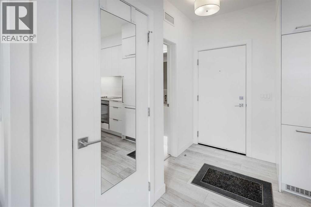 #205 3125 39 Street NW - 2