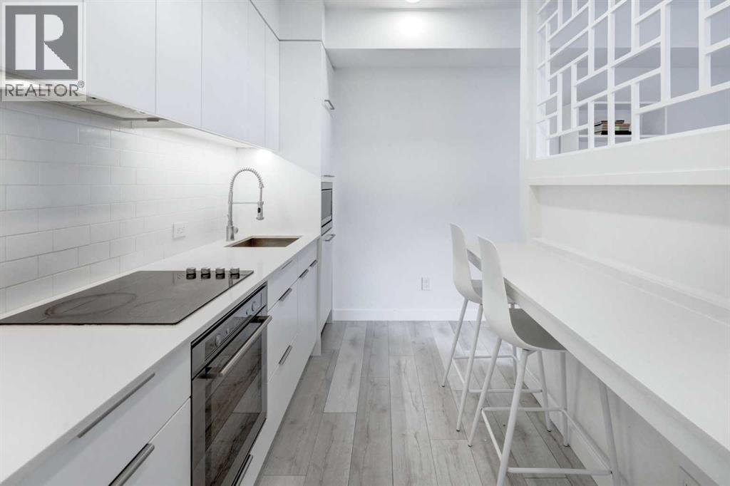 #205 3125 39 Street NW - 5