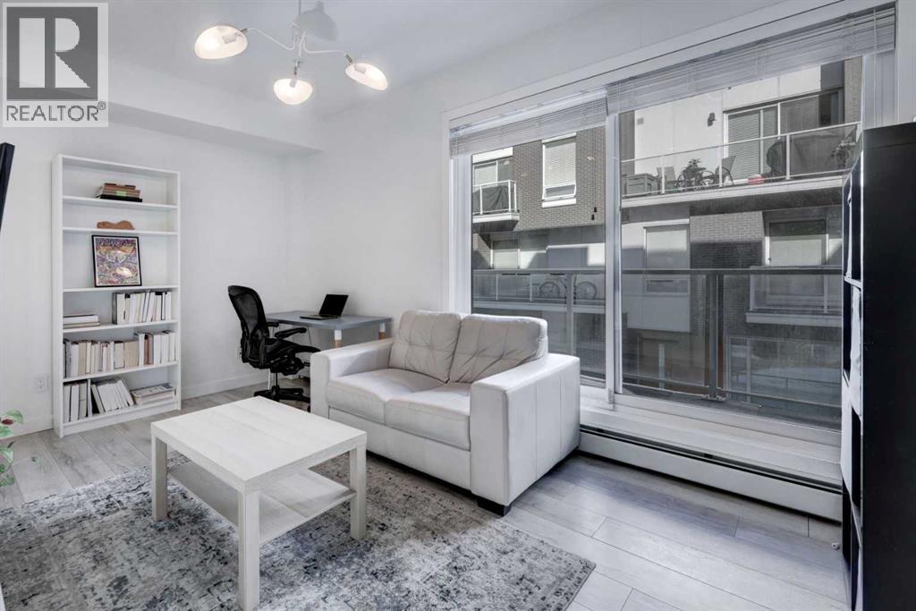#205 3125 39 Street NW - 9
