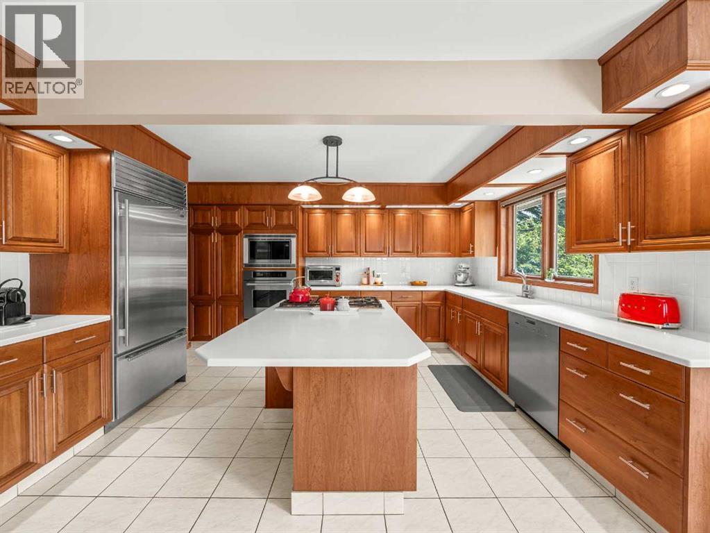 Single Family House for Sale in  Edgeview Road NW Edgemont Calgary 