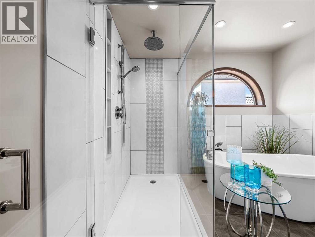 Single Family House for Sale in  Edgeview Road NW Edgemont Calgary 