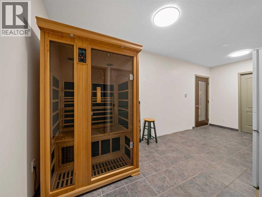 Single Family House for Sale in  Edgeview Road NW Edgemont Calgary 