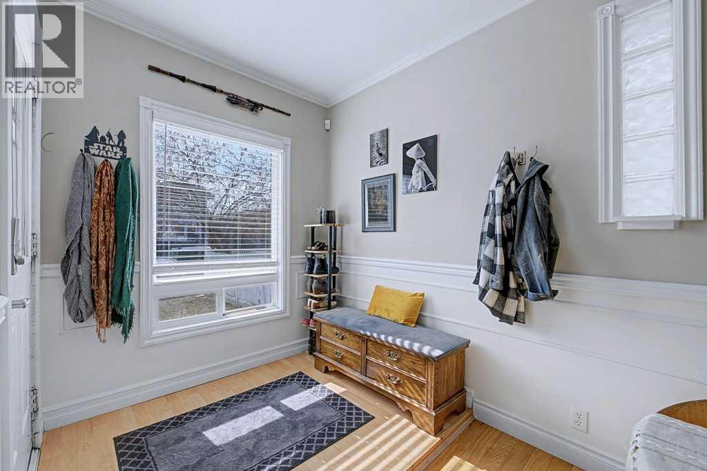 Single Family House for Sale in   Avenue NW Tuxedo Park Calgary 