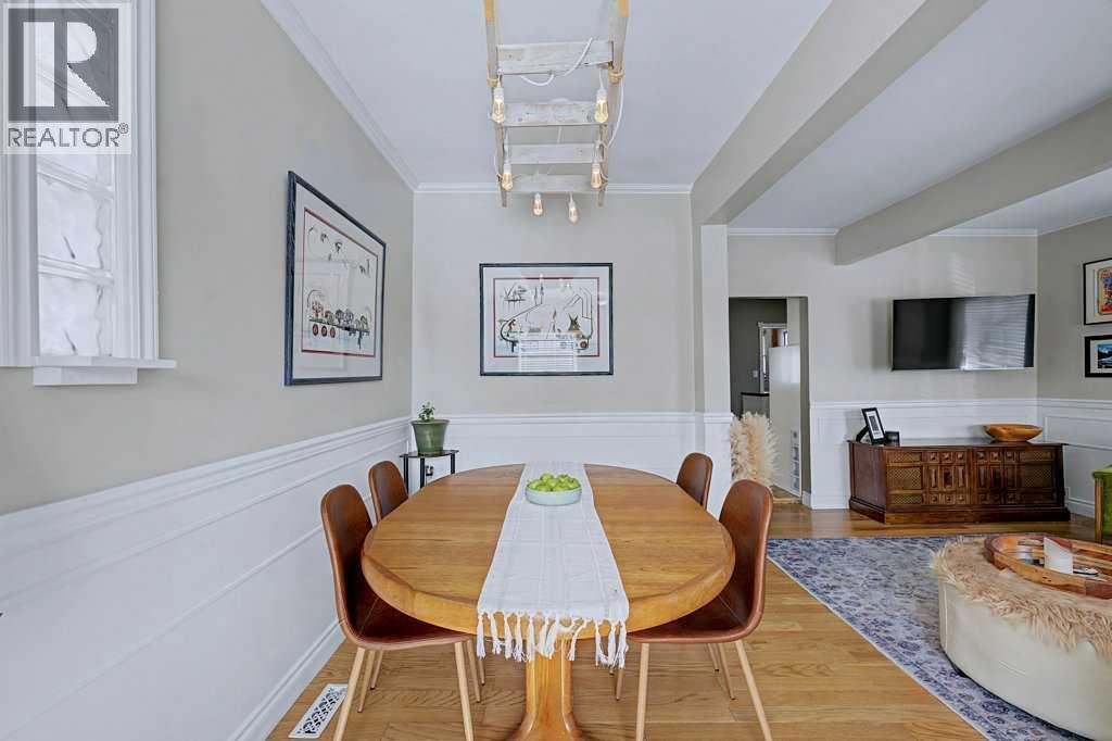 Single Family House for Sale in   Avenue NW Tuxedo Park Calgary 