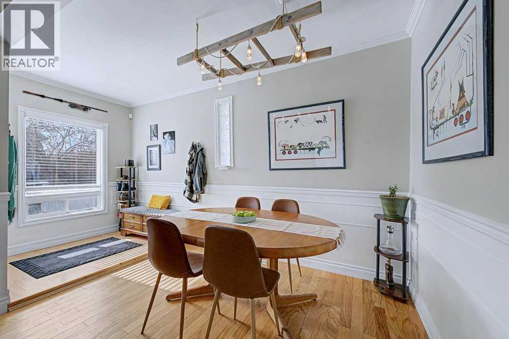 Single Family House for Sale in   Avenue NW Tuxedo Park Calgary 