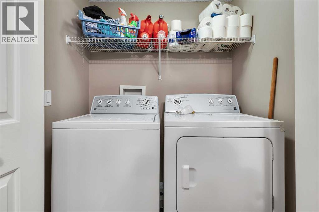 Single Family House for Sale in  Rocky Ridge Heath NW Rocky Ridge Calgary 