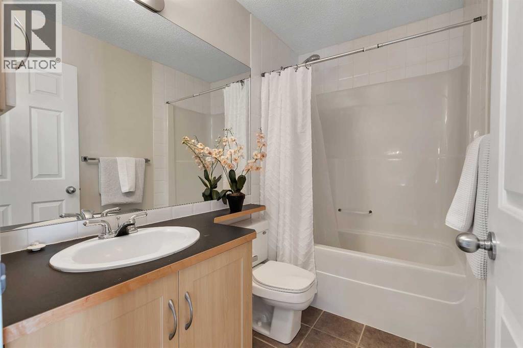 Single Family House for Sale in  Rocky Ridge Heath NW Rocky Ridge Calgary 