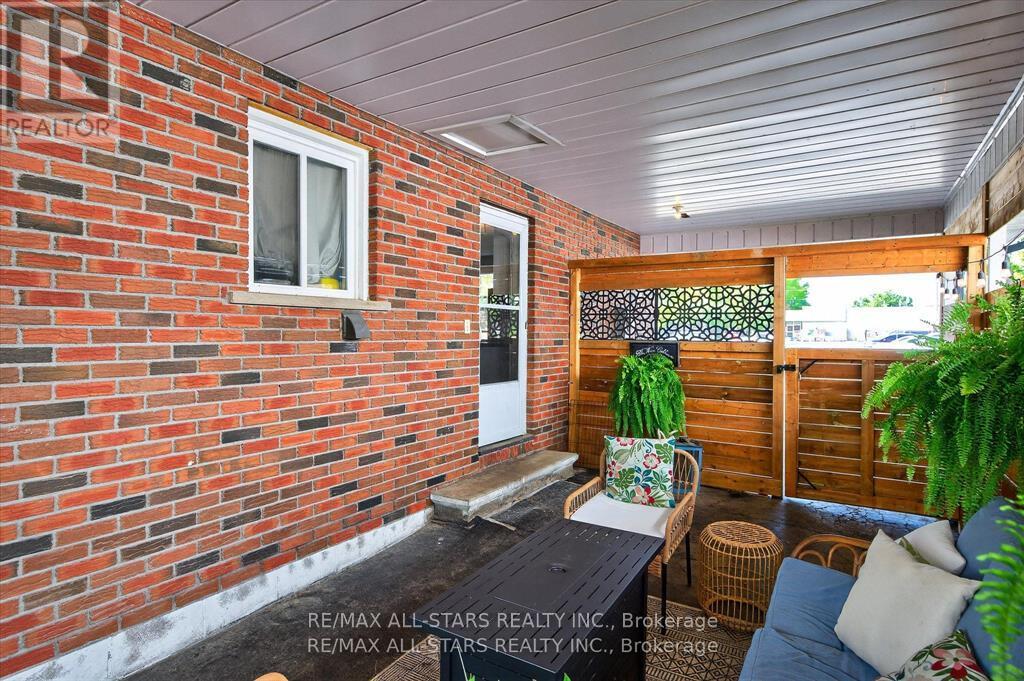 34 WILLIAM STREET - 33