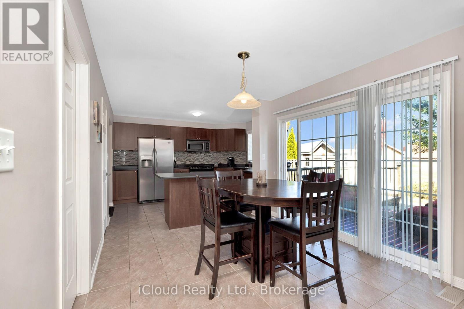 11 BONAVISTA DRIVE - 12