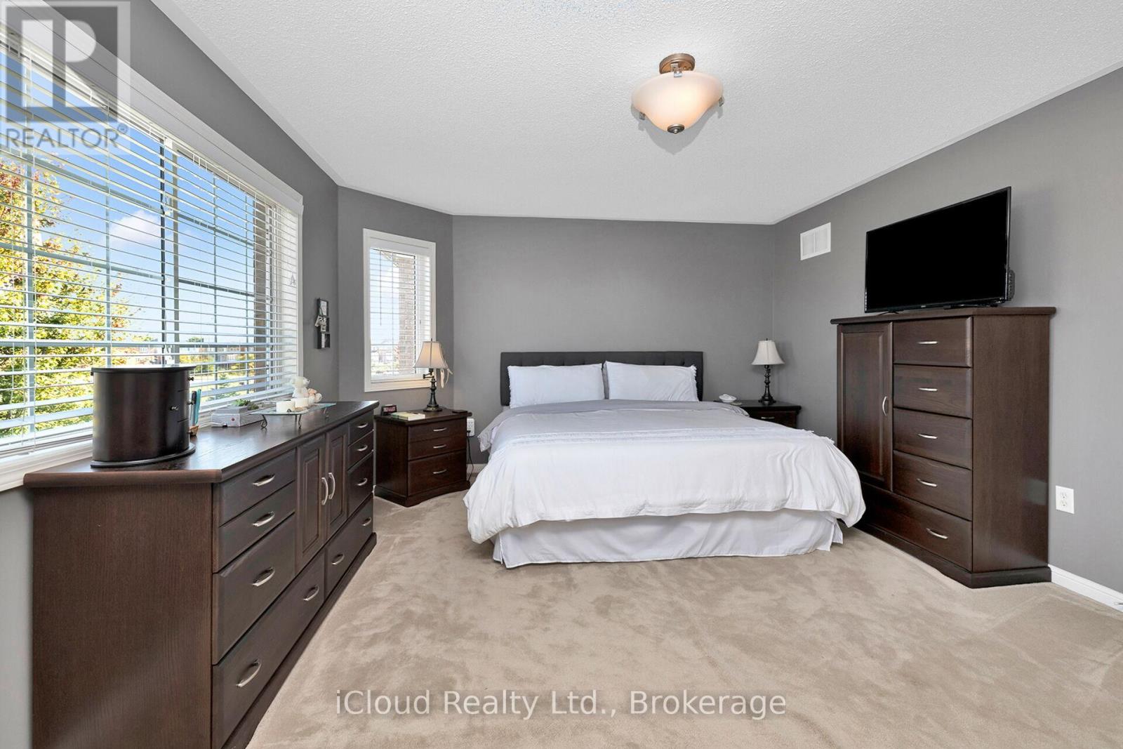 11 BONAVISTA DRIVE - 26