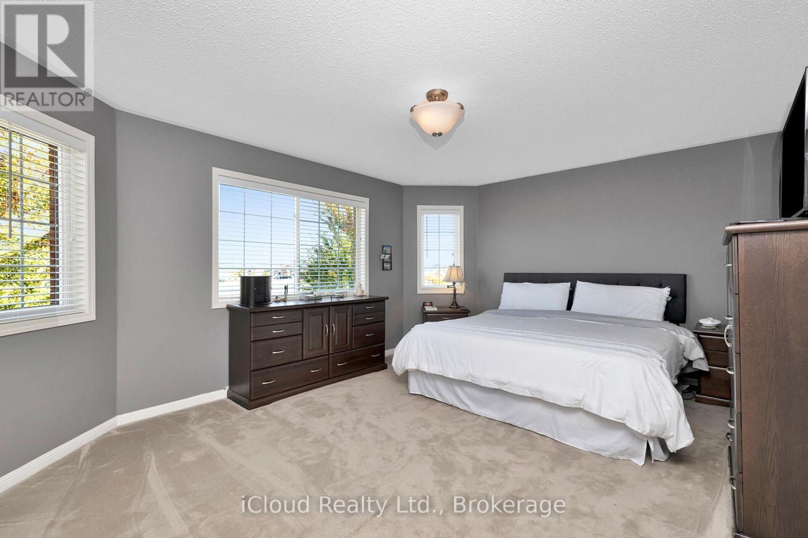 11 BONAVISTA DRIVE - 27