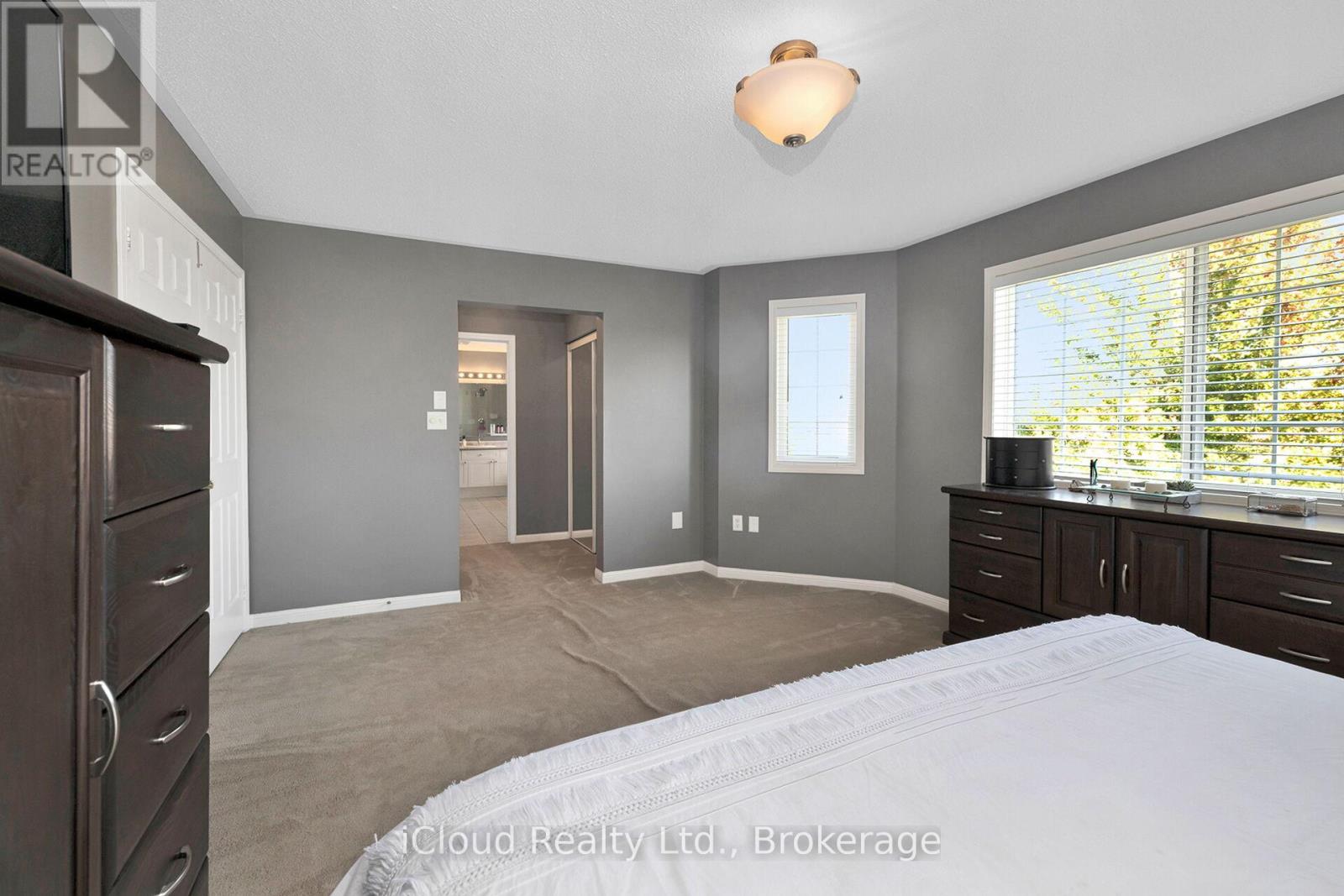 11 BONAVISTA DRIVE - 28