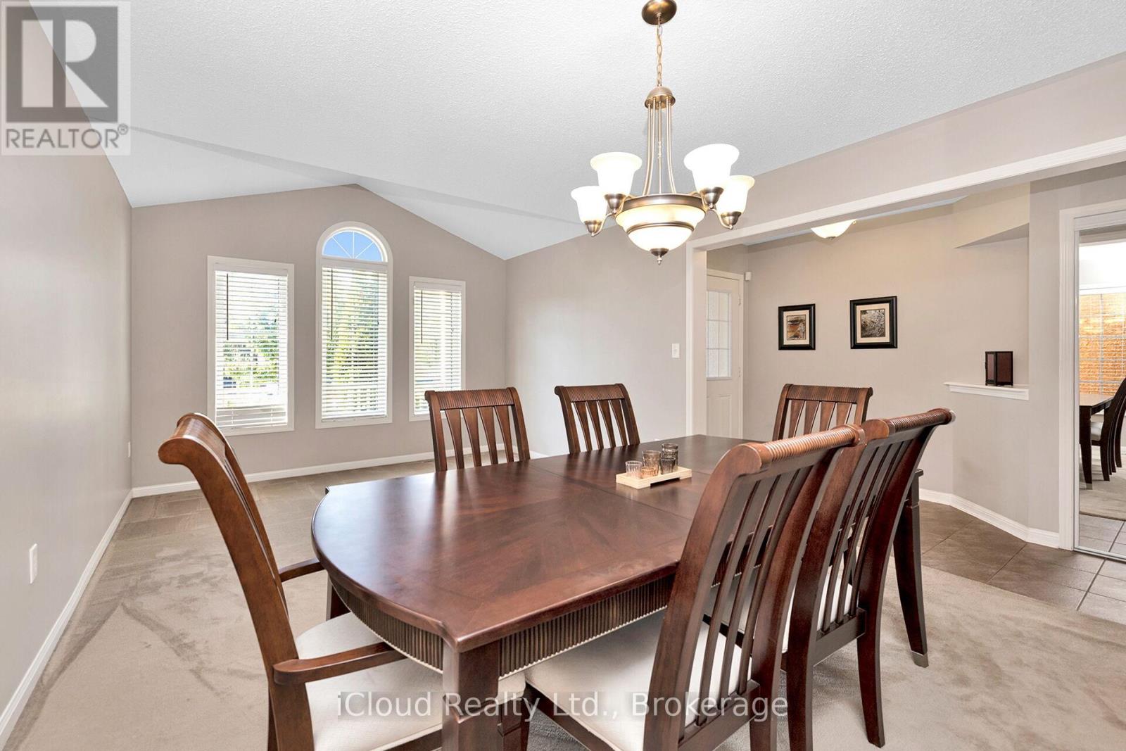 11 BONAVISTA DRIVE - 8