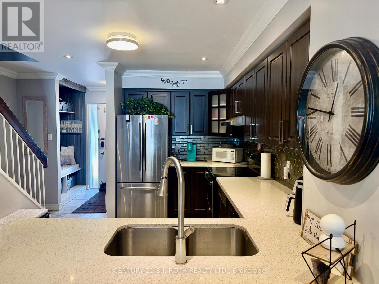 #6 70 LAGUNA PARKWAY - 6