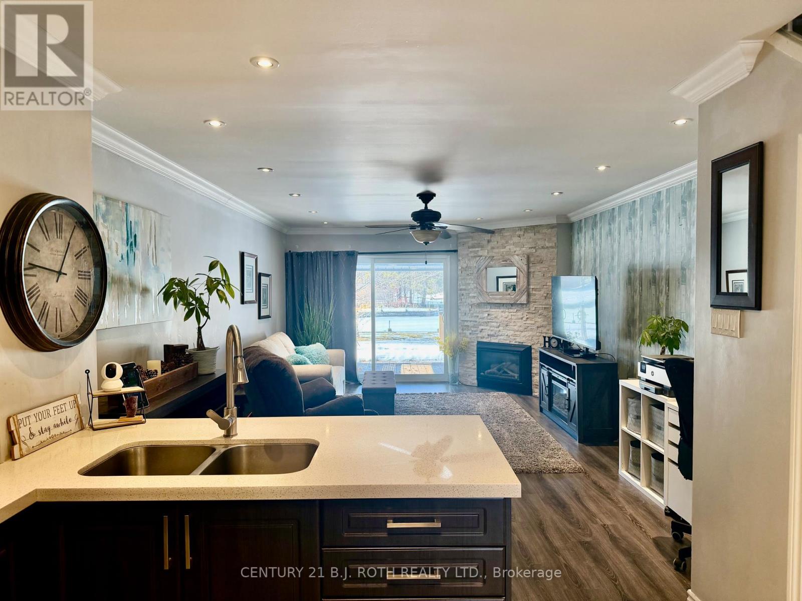 #6 70 LAGUNA PARKWAY - 7