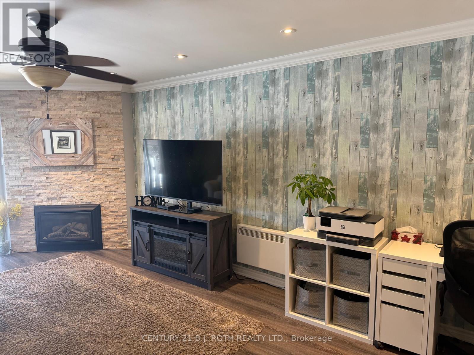 #6 70 LAGUNA PARKWAY - 10
