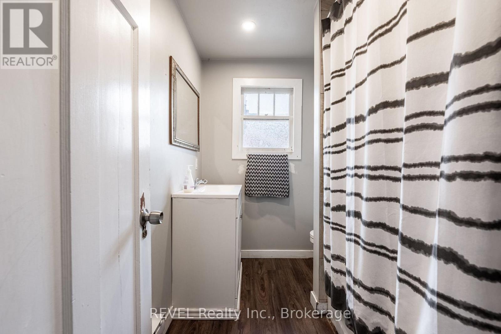 17 BEECHER STREET - 30