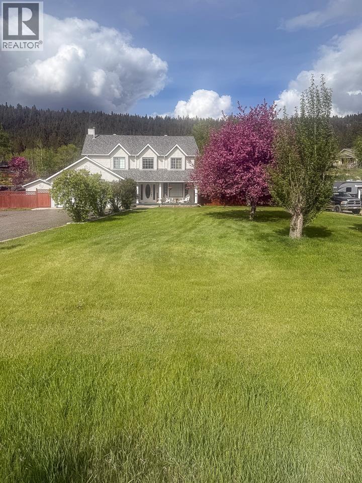 5663 HORSE LAKE ROAD - 39