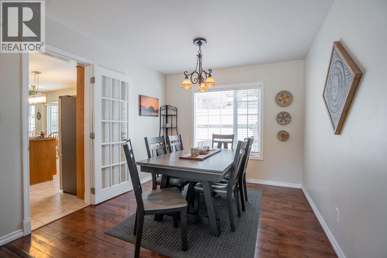 5663 HORSE LAKE ROAD - 7