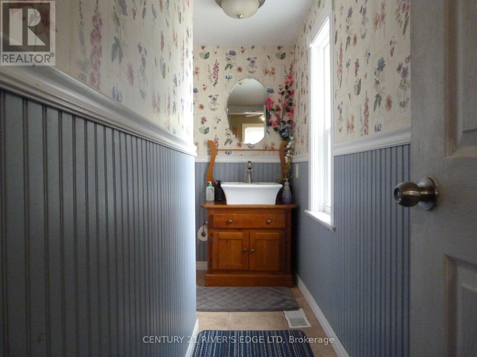 453 MAY STREET - 13
