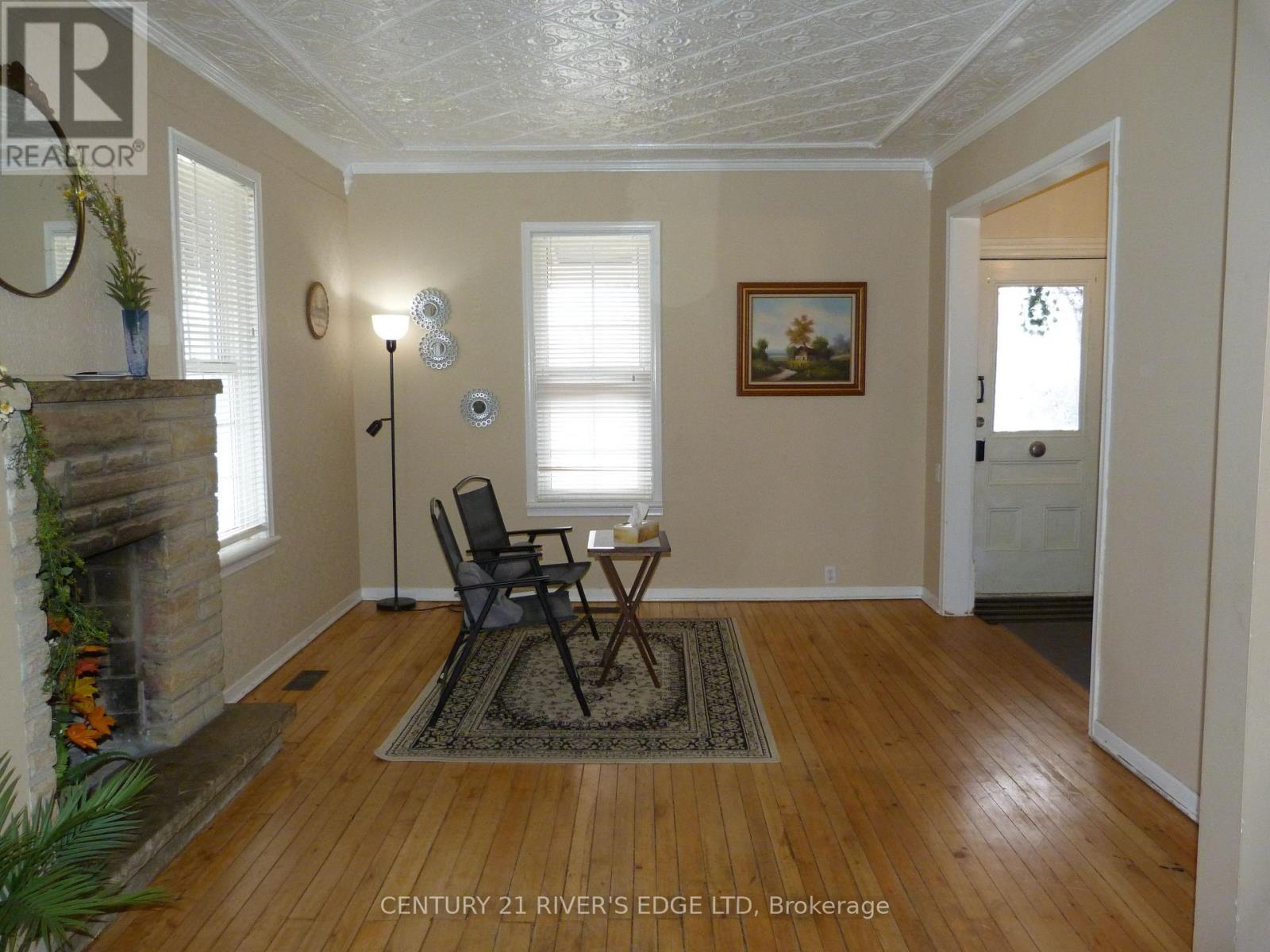 453 MAY STREET - 22