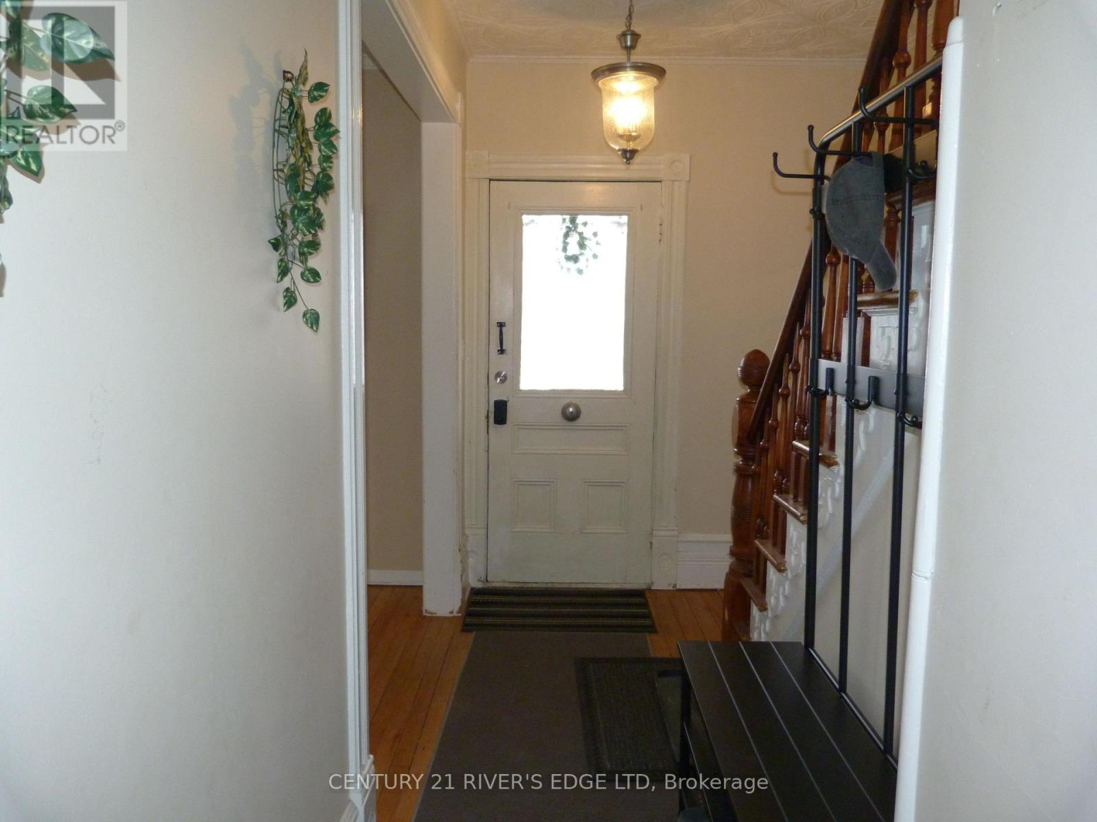 453 MAY STREET - 26