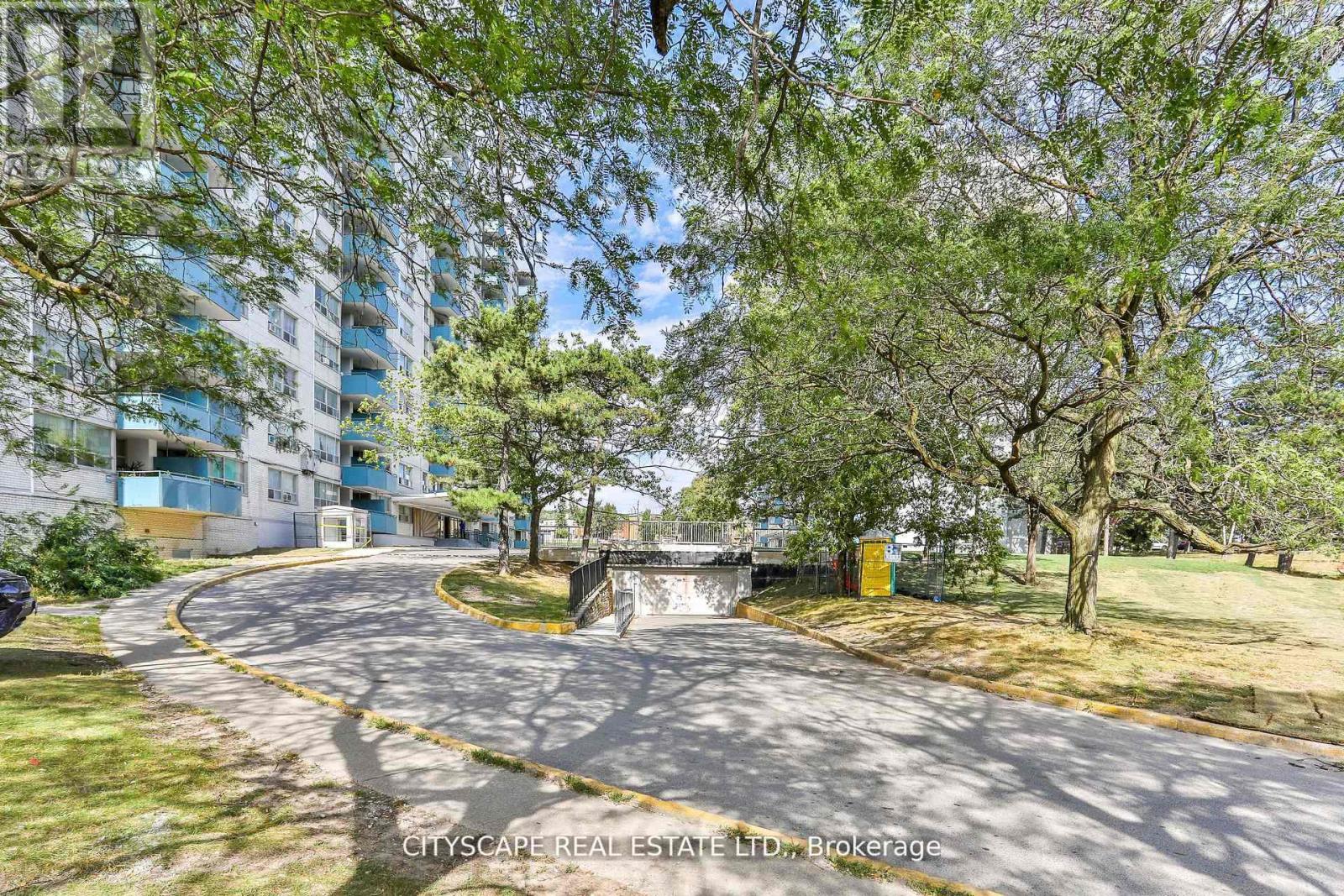 Listing photo of 816 - 1442 LAWRENCE AVENUE W