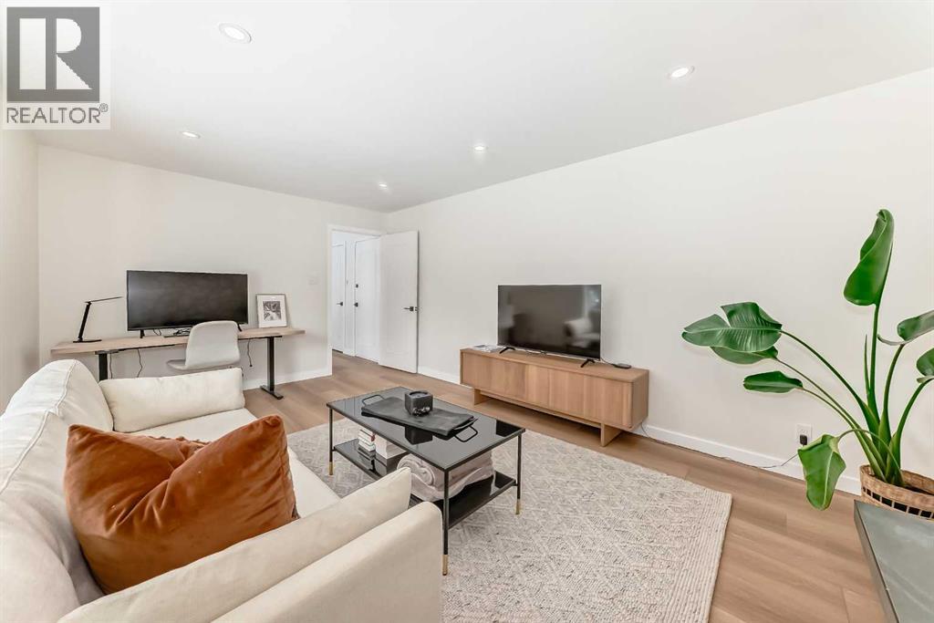 Single Family House for Sale in  Palisan Place SW Palliser Calgary 