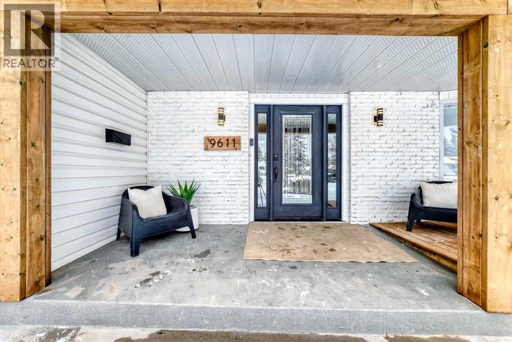 Single Family House for Sale in  Palisan Place SW Palliser Calgary 