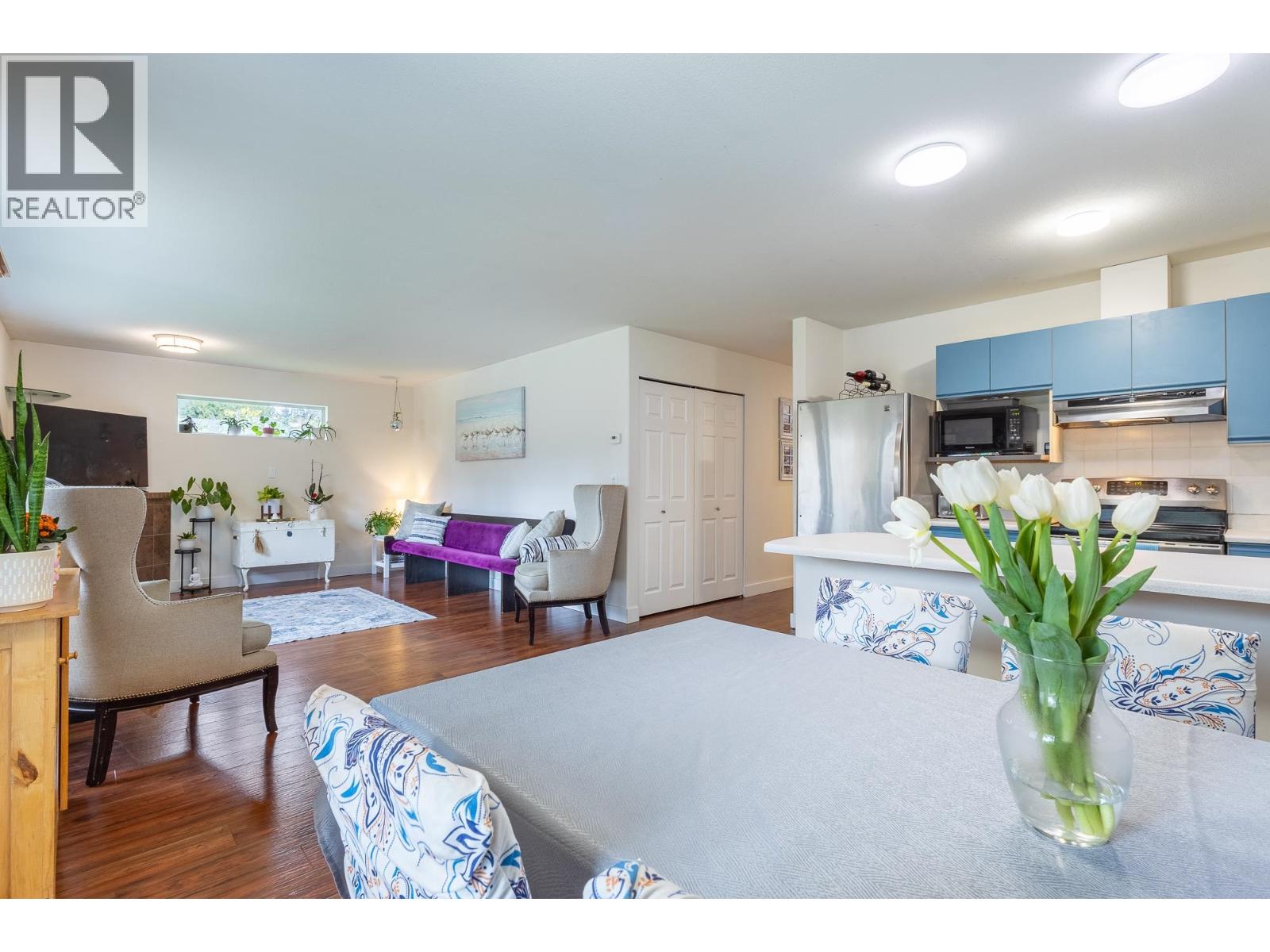 1 5706 EBBTIDE STREET, Sechelt