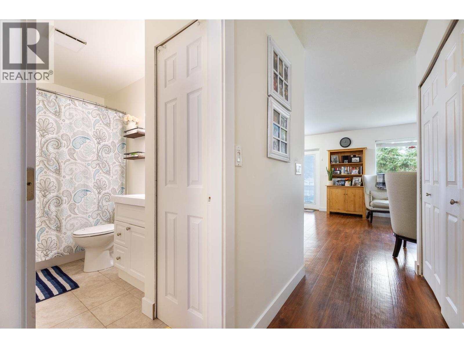 1 5706 EBBTIDE STREET, Sechelt