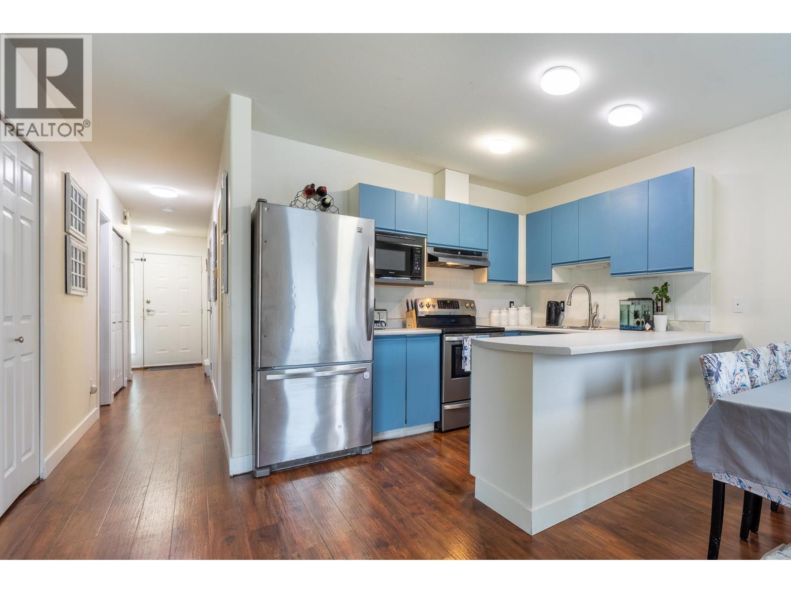 1 5706 EBBTIDE STREET, Sechelt