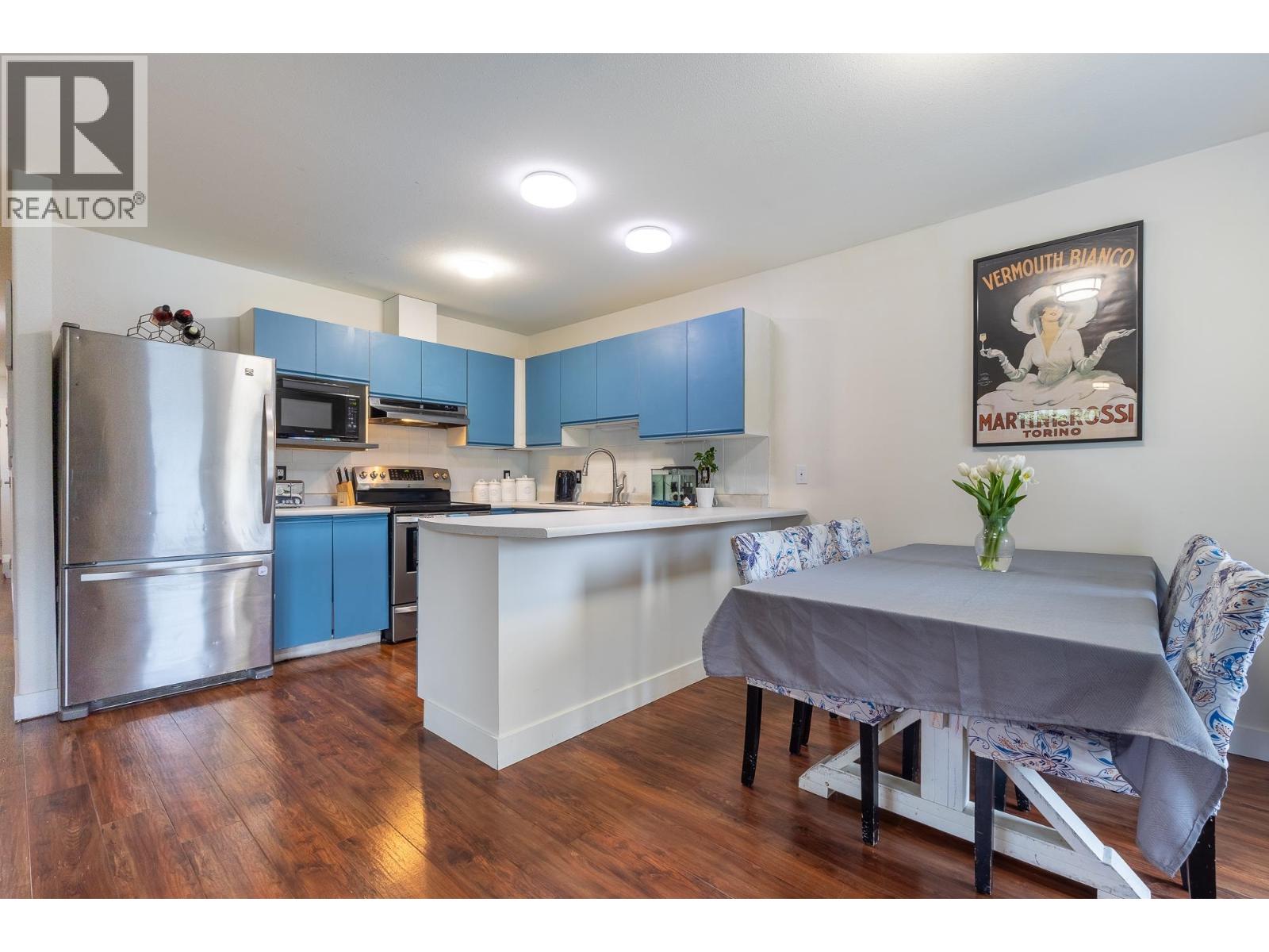 1 5706 EBBTIDE STREET, Sechelt