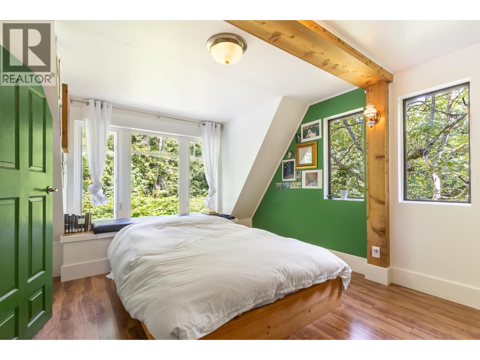 6121 GOLF COURSE ROAD, Sechelt