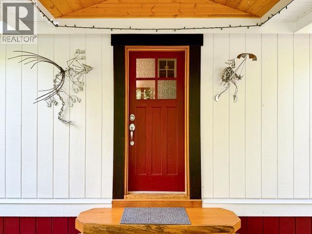 6121 GOLF COURSE ROAD, Sechelt