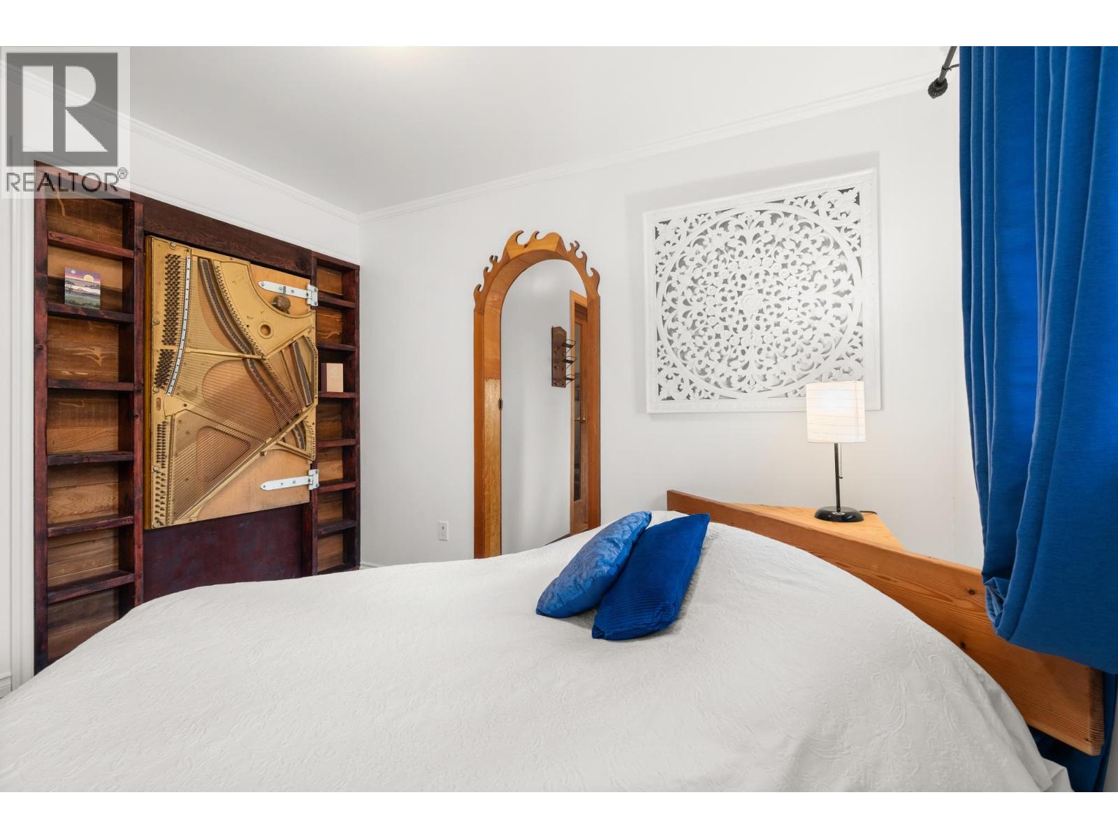 6121 GOLF COURSE ROAD, Sechelt