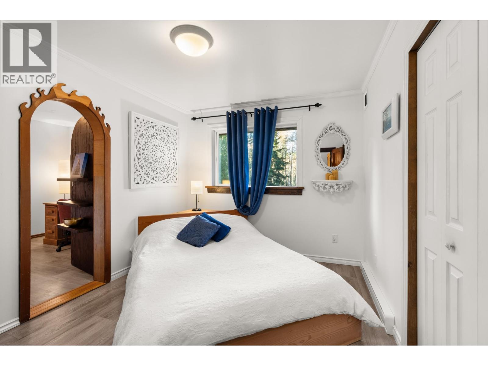 6121 GOLF COURSE ROAD, Sechelt