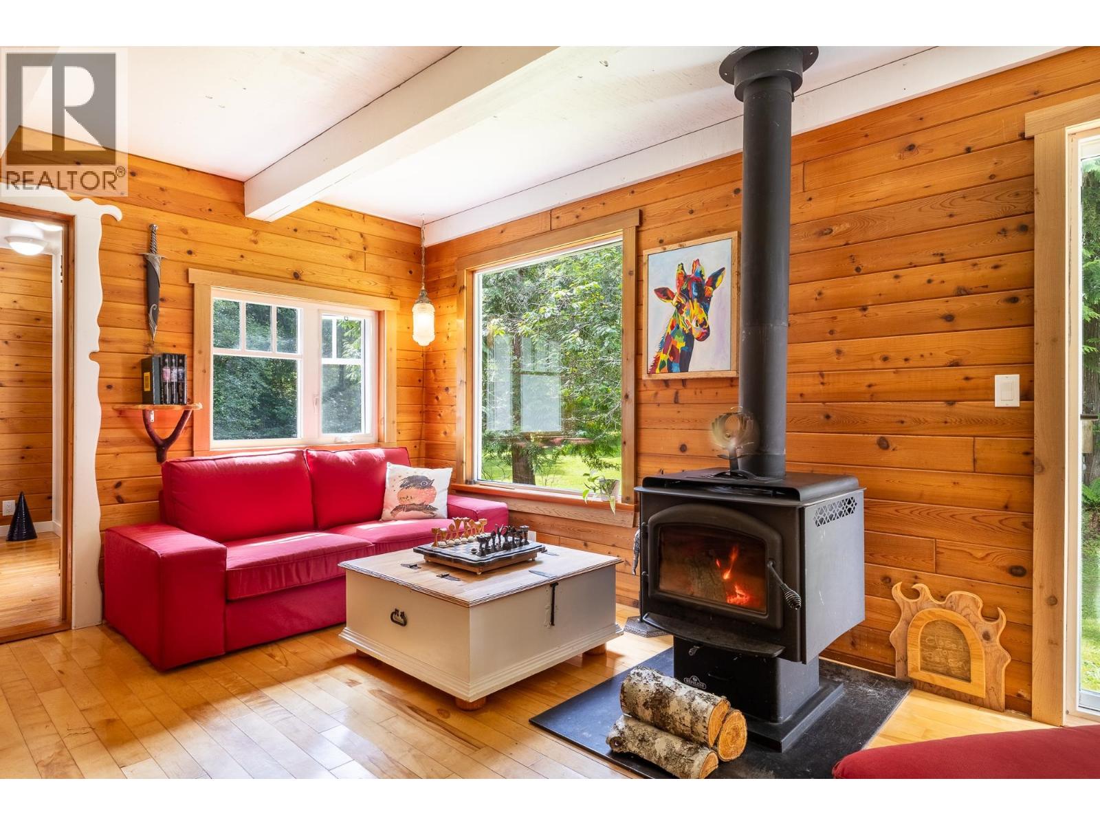 6121 GOLF COURSE ROAD, Sechelt