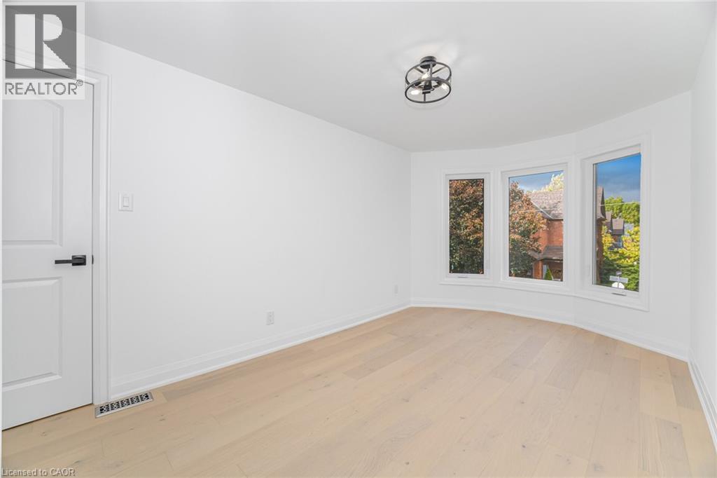 285 CHARLTON Avenue W - 25