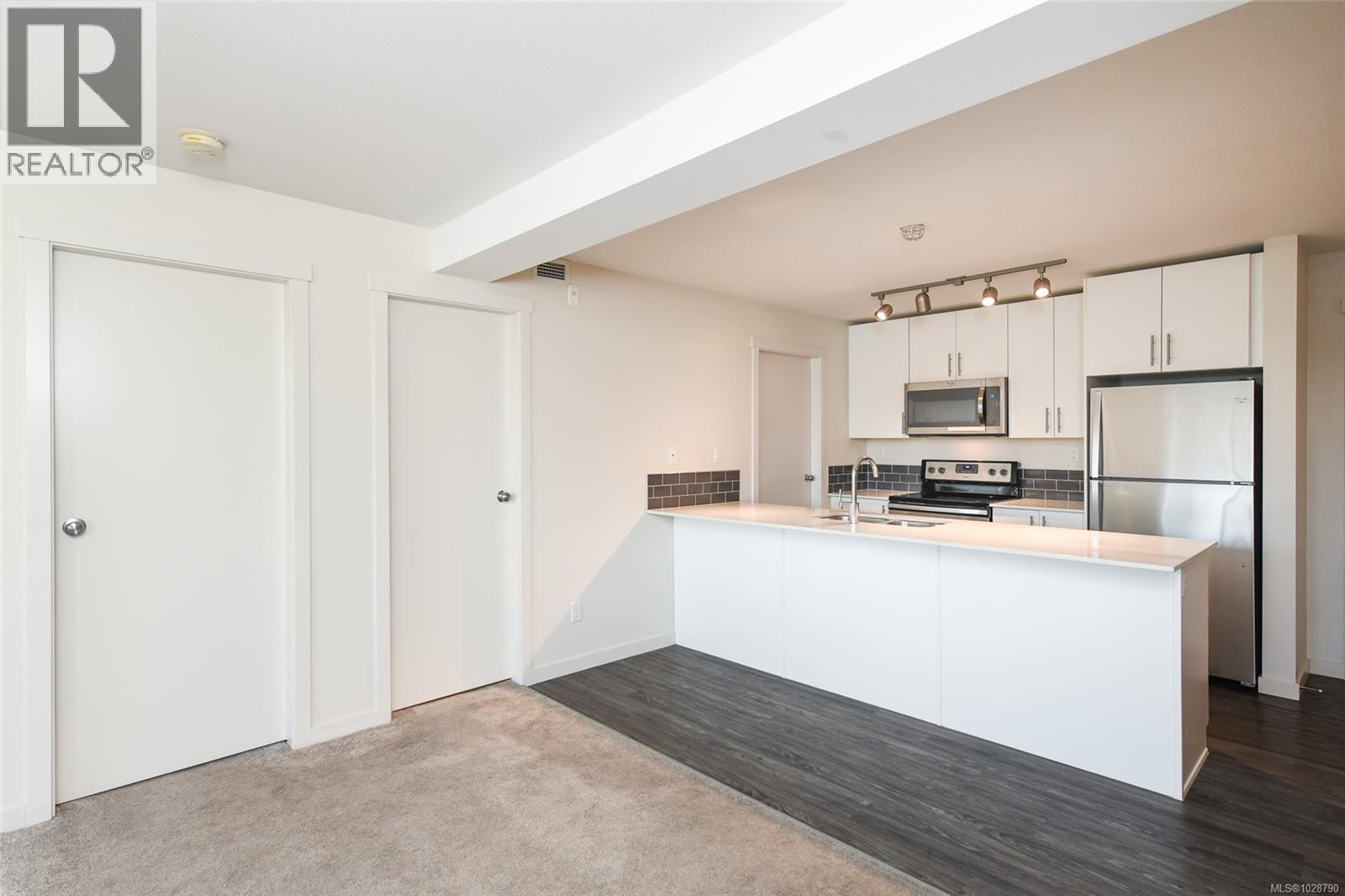 110 1944 Riverside Lane, Courtenay