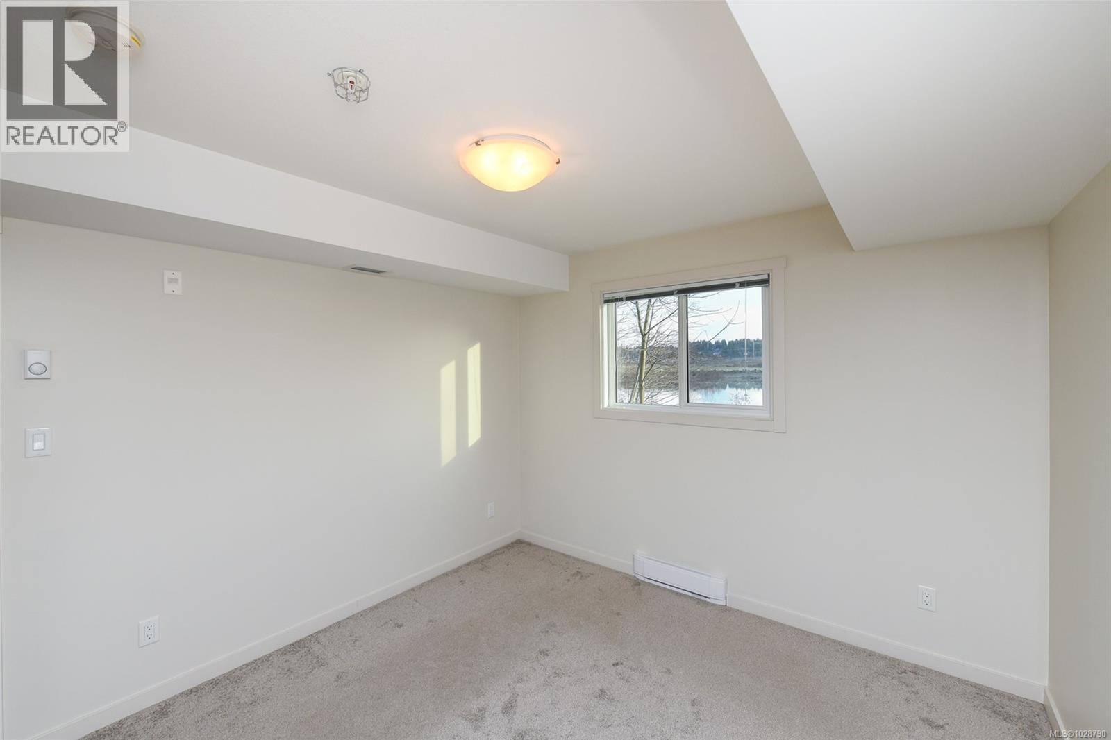 110 1944 Riverside Lane, Courtenay