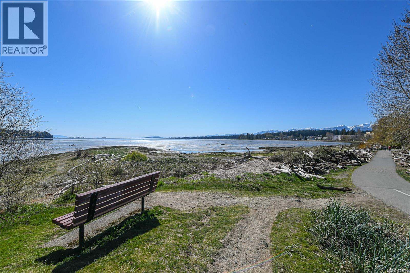 110 1944 Riverside Lane, Courtenay