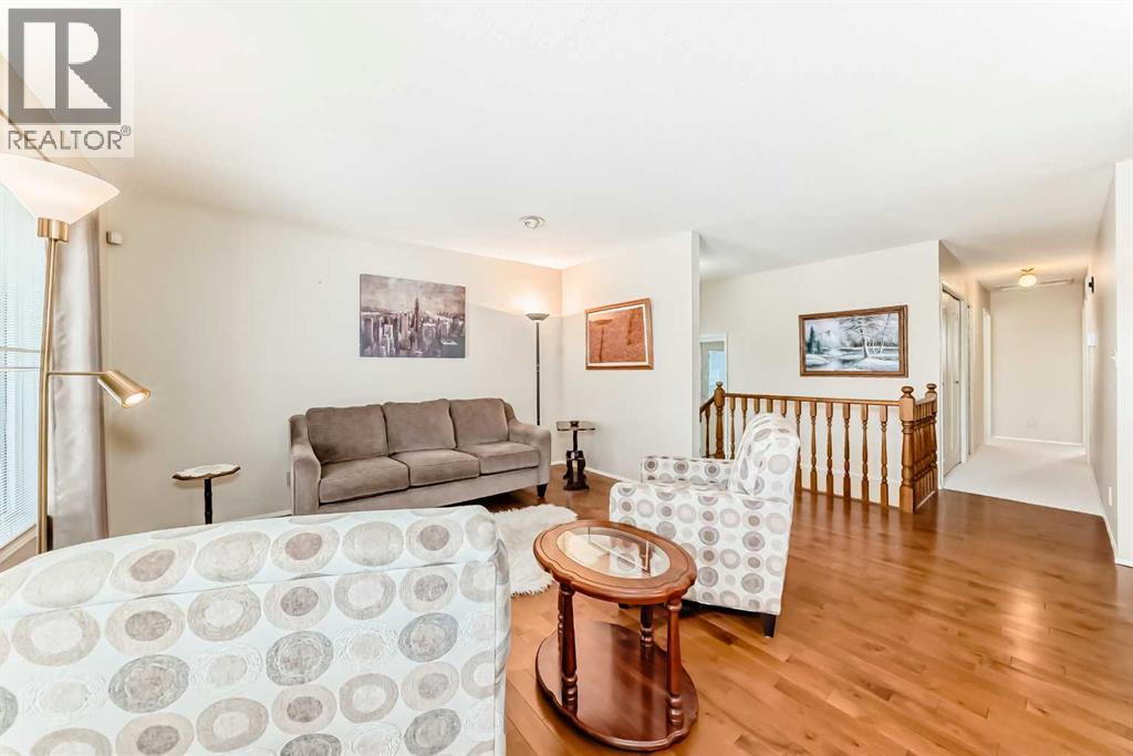 3 Rutherford Close, Red Deer