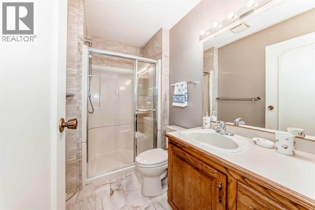 3 Rutherford Close, Red Deer